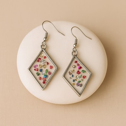 Σκουλαρίκια ρόμβος με πολύχρωμες ημιπολύτιμες πέτρες